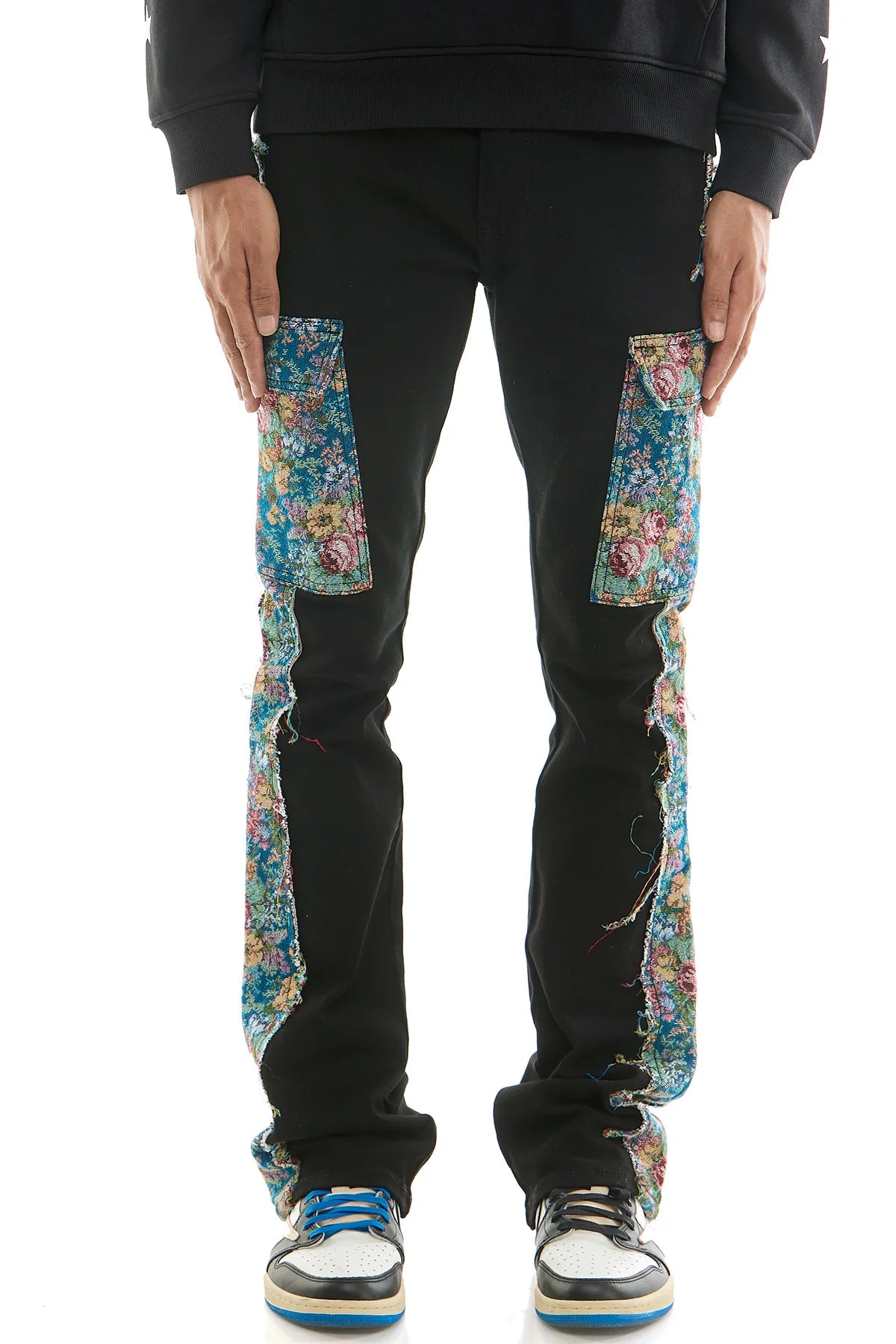 SHOP
FLARE
PANTS